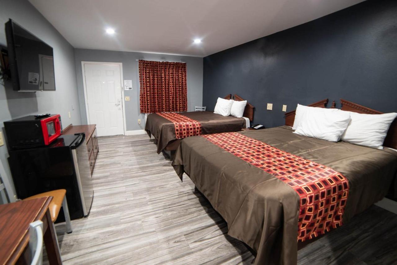 Americas Best Value Inn And Suites Siloam Springs Exterior photo